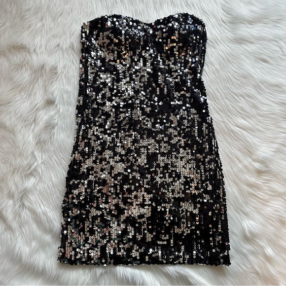 As U Wish Dresses Sequin Strapless Silver Black Mini Dress Taylor